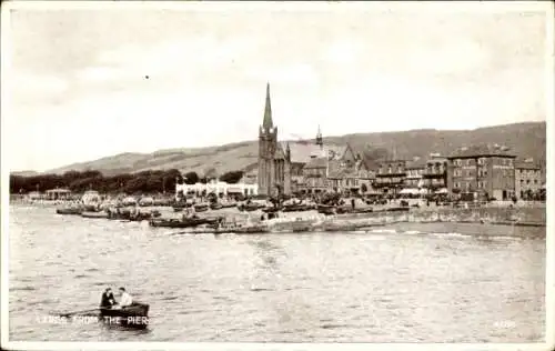 Ak Largs Schottland, Blick vom Pier, Kirche