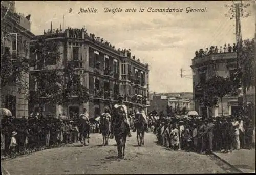 Ak Melilla Spanien, Parade vor dem Generalkommando