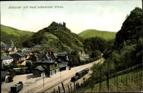 Ak Altenahr im Kreis Ahrweiler Rheinland Pfalz, Bahnhof, Stadtansicht mit dem schwarzen Kreuz