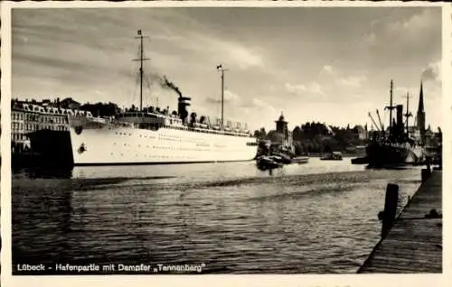 Ak Lübeck in Schleswig Holstein, Hafen, Dampfschiff Tannenberg, HAPAG, Seedienst Ostpreußen