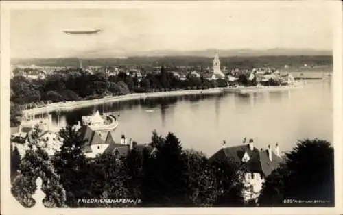 Ak Friedrichshafen am Bodensee, Blick auf die Stadt, Fliegeraufnahme