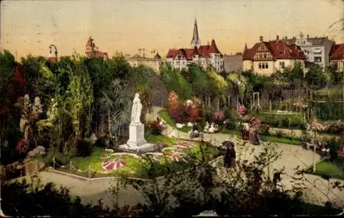 Ak Magdeburg in Sachsen Anhalt, Königin Luise Garten, Statue, Stadt