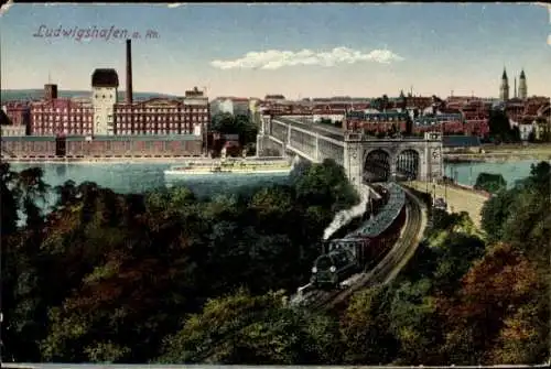 Ak Ludwigshafen am Rhein, Blick zur Stadt, Zug, Brücke