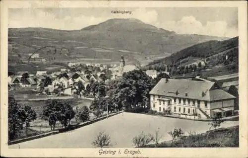 Ak Geising Erzgebirge, Blick auf Ort mit Geisingberg