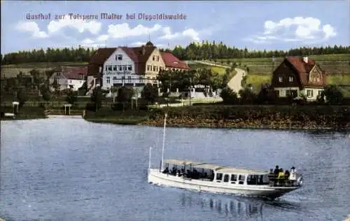 Ak Malter Dippoldiswalde im Osterzgebirge, Gasthof zur Talsperre, Blick auf den Ort vom Wasser aus