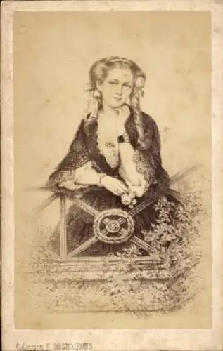 CdV Madame Emile de Girardin, Portrait