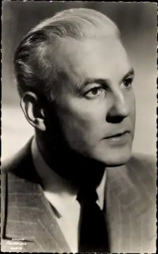 Ak Schauspieler Raymond Rouleau, Portrait