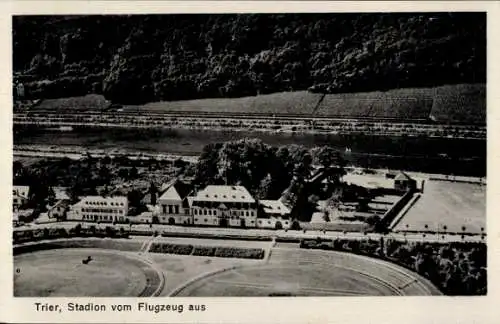 Ak Trier an der Mosel, Fliegeraufnahme, Stadion