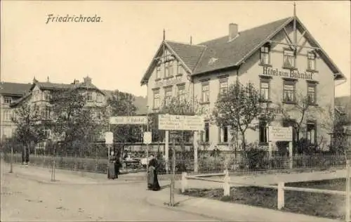 Ak Friedrichroda im Thüringer Wald, Hotel zum Bahnhof