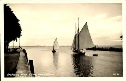 Ak Eldena Wieck Greifswald, Hafenausfahrt, Boote