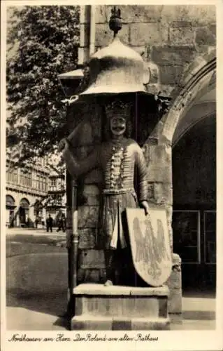 Ak Nordhausen in Thüringen, Der Roland am alten Rathaus