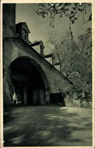 Ak Weesenstein Müglitztal, Auffahrt zum Schloss, Torbogen