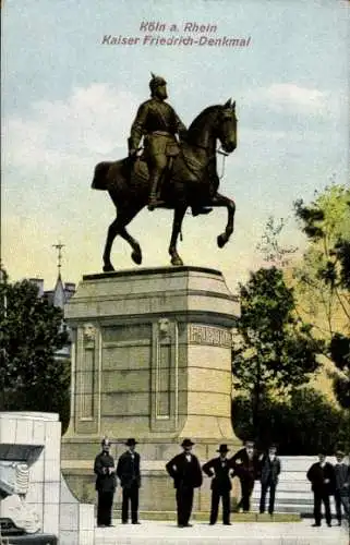 Ak Köln am Rhein, Kaiser Friedrich Denkmal, Reiterstandbild, Pickelhaube, Männergruppe