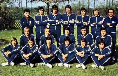 Ak FC Magdeburg, Gruppenbild, Fußballmannschaft, Trainingsanzüge