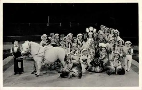 Ak C.H. Schäfers Zirkus Stadt Liliput, München Solln, Memlingstraße 11, Pony, Gruppenbild