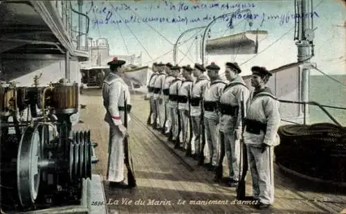 Ak La Vie du Marin, le maniement d'armes, Französisches Kriegsschiff, Seeleute