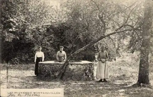 Ak Fontaine sous Montaiguillon Seine et Marne, Ruinen, Brunnen