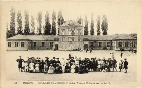 Ak Dreux Eure et Loir, College de Jeunes Filles, Place Mezirard