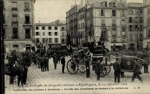 Ak Versailles Yvelines, Catastrophe du Dirigéable République, 25 Sept 1909, Funérailles