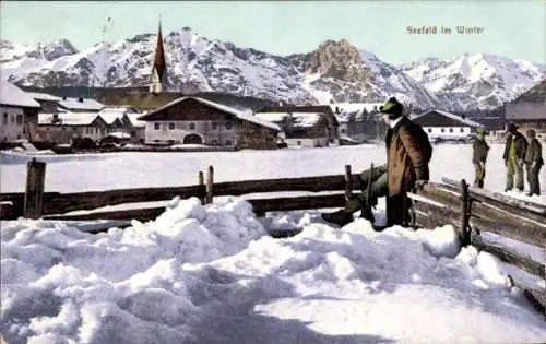 Ak Seefeld in Tirol, Gesamtansicht, Winter, Gebirge