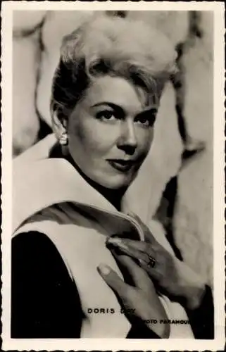 Ak Schauspielerin Doris Day, Portrait