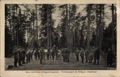 Ak Jelgava Mitau Lettland, Frühkonzert im Kronforst, Soldaten, östlicher Kriegsschauplatz 1. WK