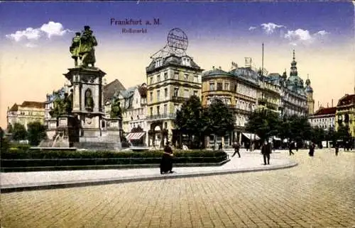 Ak Frankfurt am Main, Rossmarkt, Denkmal, Häuserfassaden, Passanten