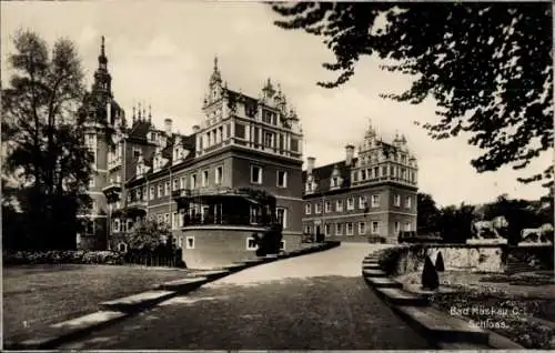 Ak Bad Muskau Oberlausitz, Schloss mit Auffahrt