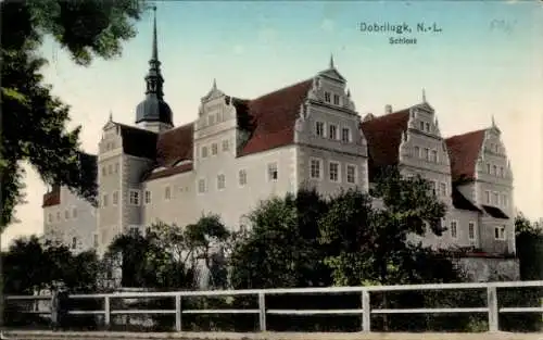 Ak Doberlug Kirchhain in Brandenburg, Schloss, Straßenansicht