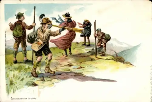 Ak Bergsteiger auf dem Gipfel, Mann mit Fernrohr
