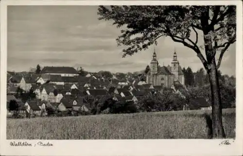 Ak Walldürn im Neckar Odenwald Kreis, Blick auf Ortschaft und Wallfahrtskirche