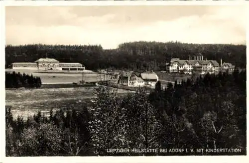 Ak Adorf im Vogtland, Leipziger Heilstätte mit Kinderstation, Panorama