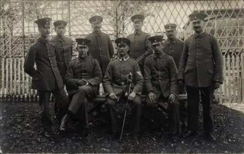 Foto Ak Darmstadt in Hessen, Soldaten, Gruppenbild, Infanterie