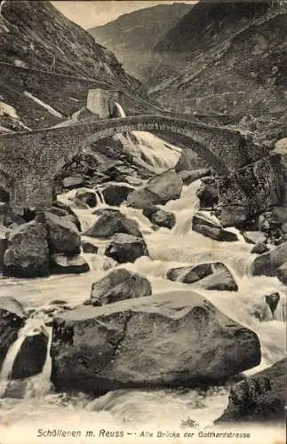 Ak Göschenen Kanton Uri, Schöllenen, Reussfall, alte Brücke der Gotthardstraße