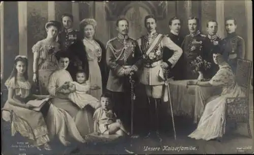 Ak Die deutsche Kaiserfamilie, Kaiser Wilhelm II, Kaiserin Auguste Viktoria, Kronprinz, Cecilie