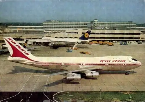 Ak Flughafen Frankfurt am Main, Jumbo Jets vor dem Fluggast Terminal, Boeing 747, Passagierflugzeug