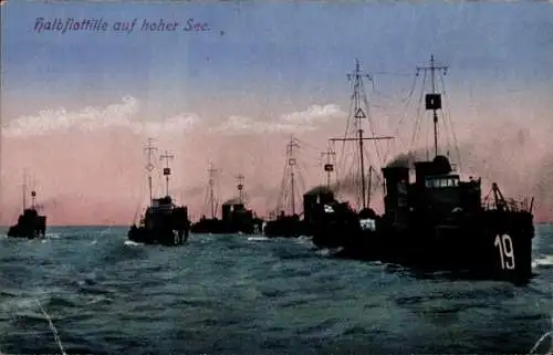 Ak Deutsche Kriegsschiffe, Halbflottille auf hoer See, Nr. 19, 21, Kaiserliche Marine