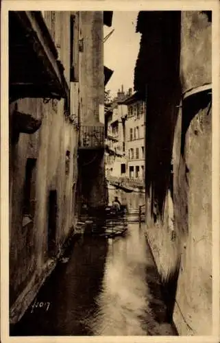 Ak Annecy Haute Savoie, Vieilles Maisons sur l'eau du Vasse