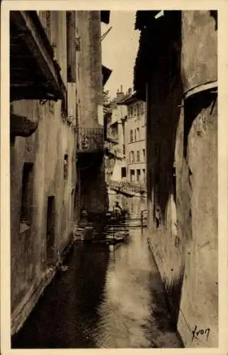 Ak Annecy Haute Savoie, Vieilles Maisons sur l'eau du Vasse