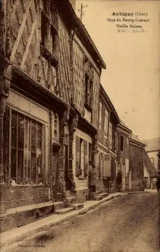 Ak Aubigny sur Nère Cher, Rue de Bourg Contant, Vieille Maison