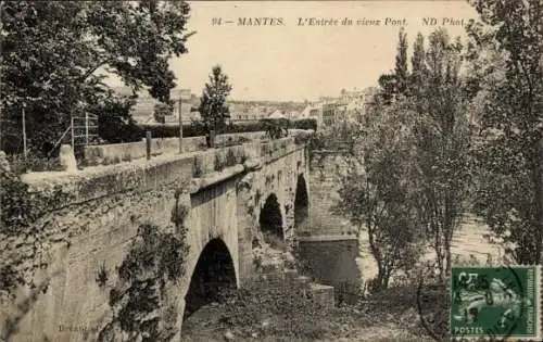 Ak Mantes Yvelines, L'Entree du vieux Pont