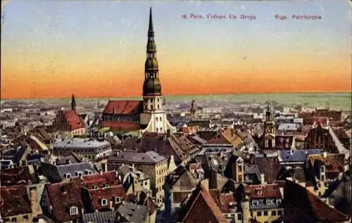 Ak Riga Lettland, Blick in die dicht besiedelte Innenstadt mit der Petrikirche