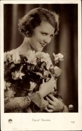 Ak Schauspielerin Dolly Davies, Portrait, Blumen