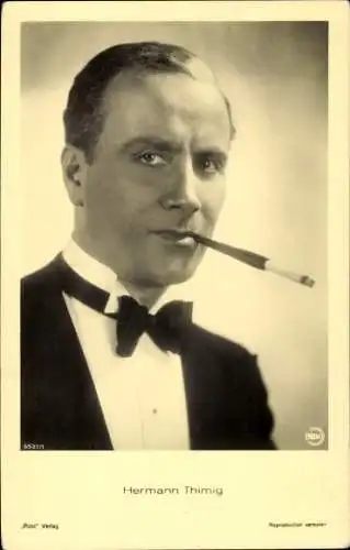 Ak Schauspieler Hermann Thimig, Portrait, Zigarette