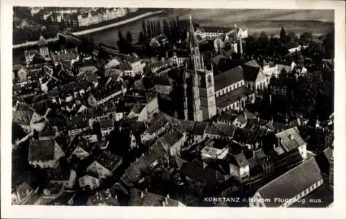 Ak Staad Konstanz am Bodensee, Konstanz vom Flugzeug aus, ein Luftbild.