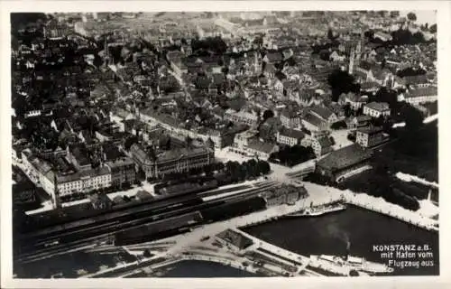 Ak Konstanz am Bodensee, Kloster Zoffingen, Konstanz a.B. mit Hafen vom Flugzeug aus