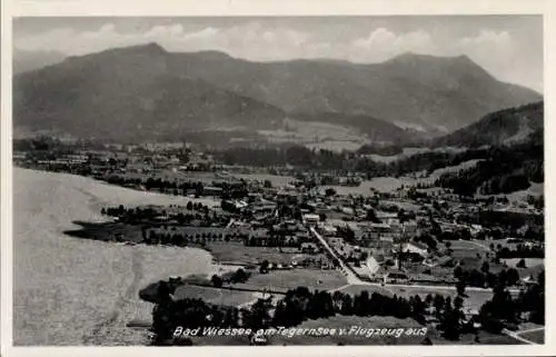 Ak Bad Wiessee in Oberbayern, Bad Wiessee am Tegernsee vom Flugzeug aus