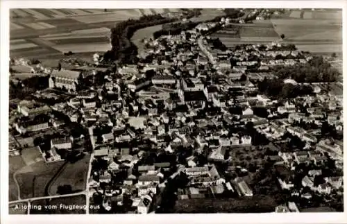 Ak Altötting in Oberbayern, Altötting vom Flugzeug aus