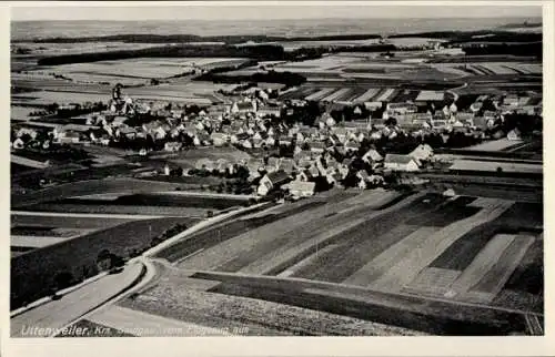 Ak Uttenweiler in Württemberg,  Krs Saulgau, vom Flugzeug aus