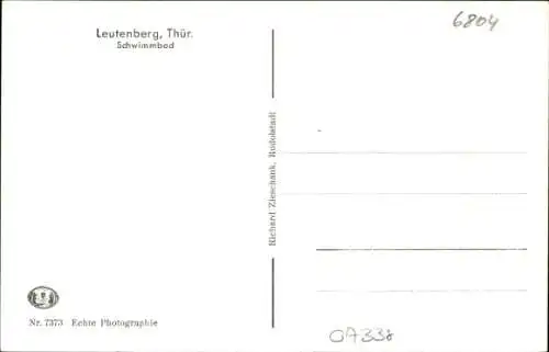 Ak Leutenberg in Thüringen, Blick auf das Schwimmbad, Wald, Schwimmbecken